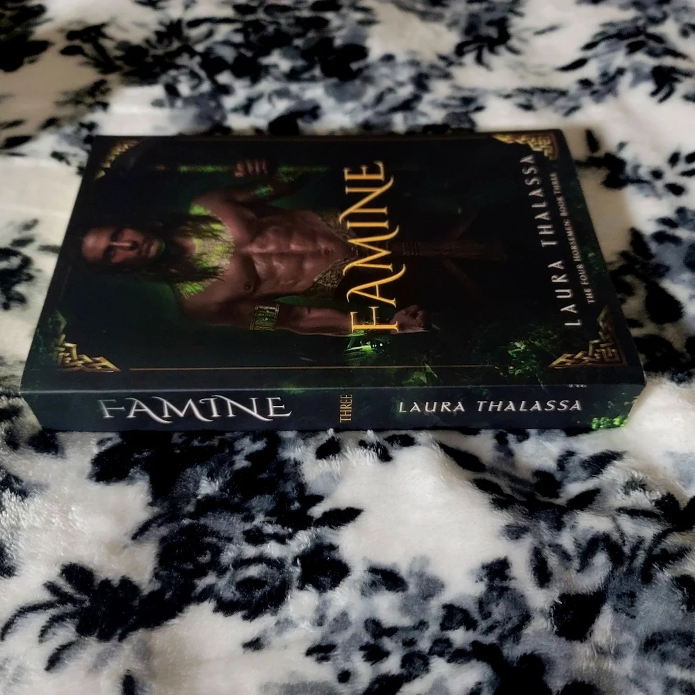 Famine Laura Thalassa Four Horse Men OOP - Picture 3 of 5